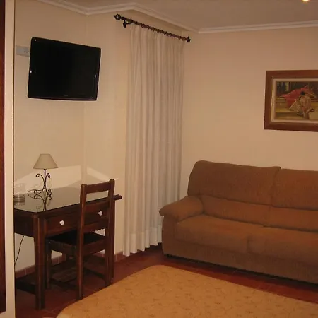 فندق Dona Isabel توريلانو