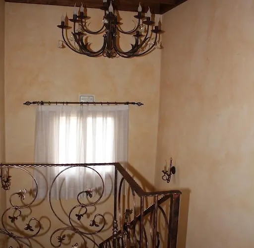 Dona Isabel Отель