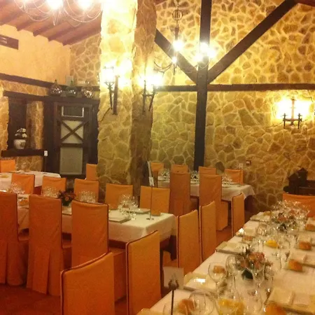 Dona Isabel Hotel *