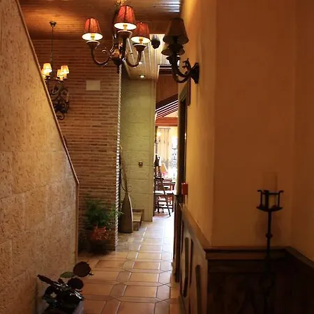 Hotel Dona Isabel *